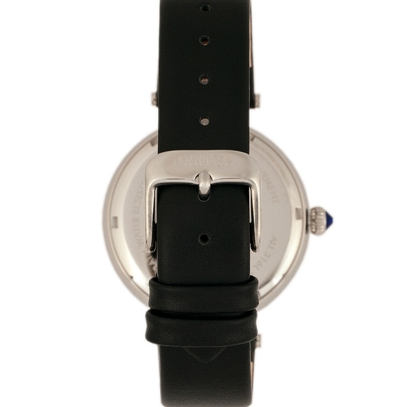 Beautiful Genuine Leather Band Watch w/Crystals